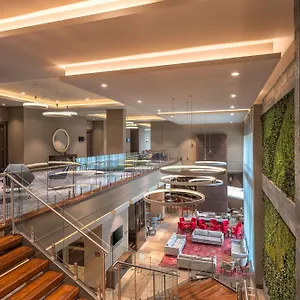 Отель Hilton Garden Airport